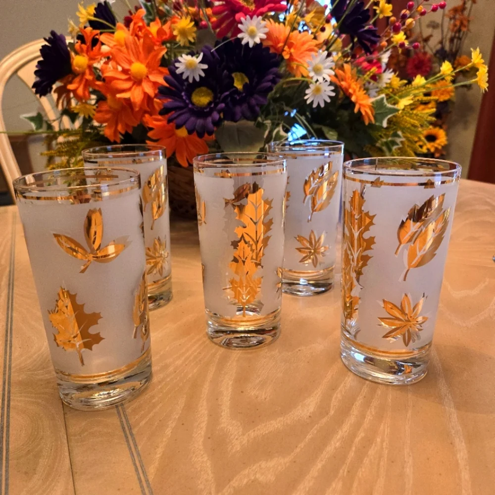Vintage Libbey White Frosted Gold Leaf 5-Tumbler Glasses